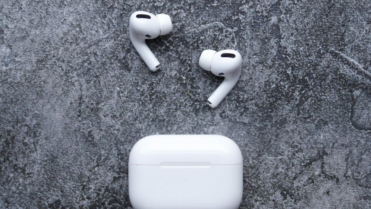 How to Reset Airpods – Step by Step Tutorial