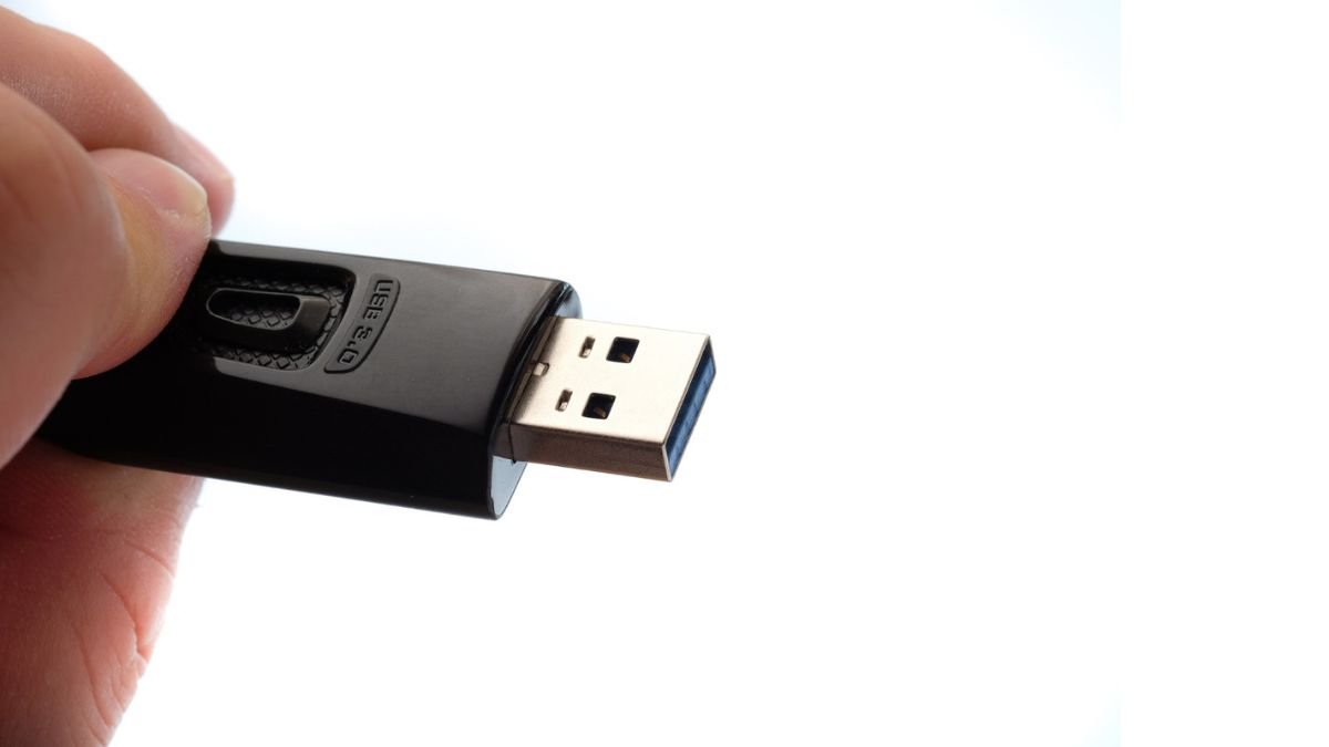 Open Source Apps To Turn USB Drives To Security Kit