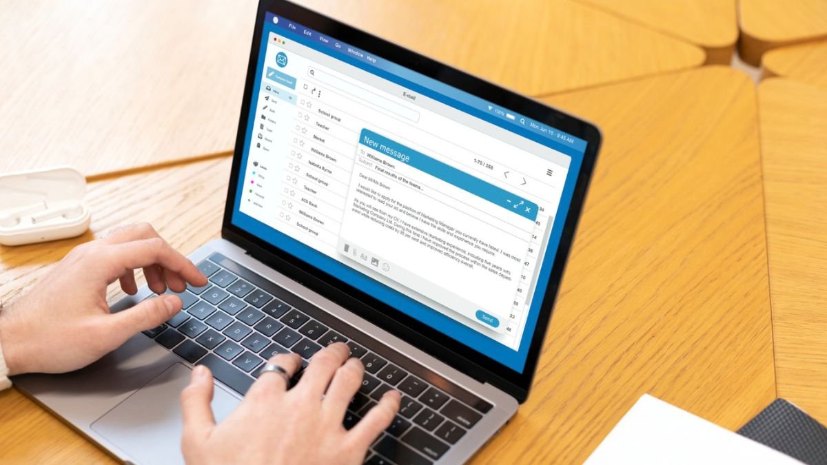 How to Add Email Signature in Outlook